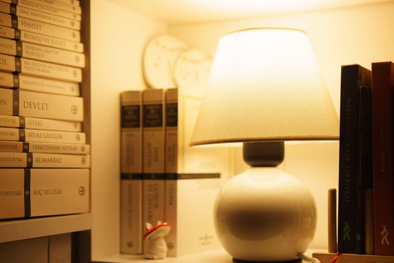 Tips for Creating a Cozy Reading Nook at Home